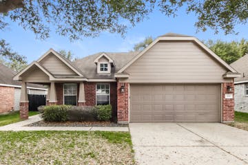 308 Broken Pine Ct Conroe, TX 77304